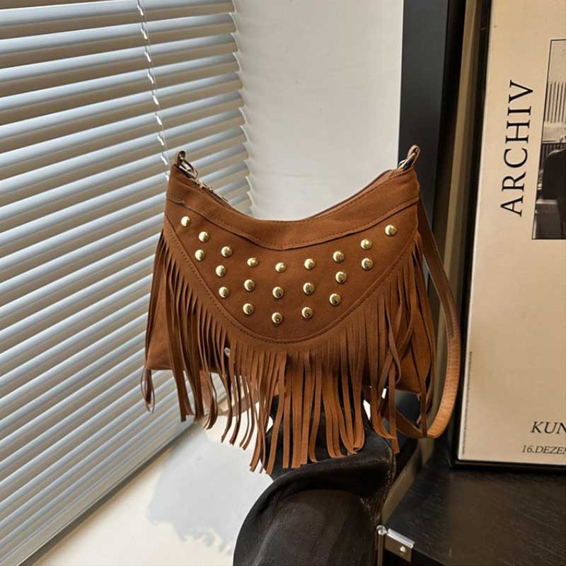Korean Vintage Rivet Shoulder Bag Tassel Boho Underarm Bag Zipper Suede Handbag Girls Purses and Handbags bolso
