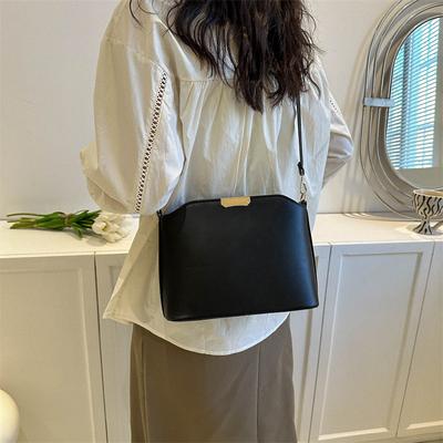 Retro Simple Small Bag Women 2025 New Trendy Women Fashion Large Capacity Shoulder Crossbody Bucket Shell Bag