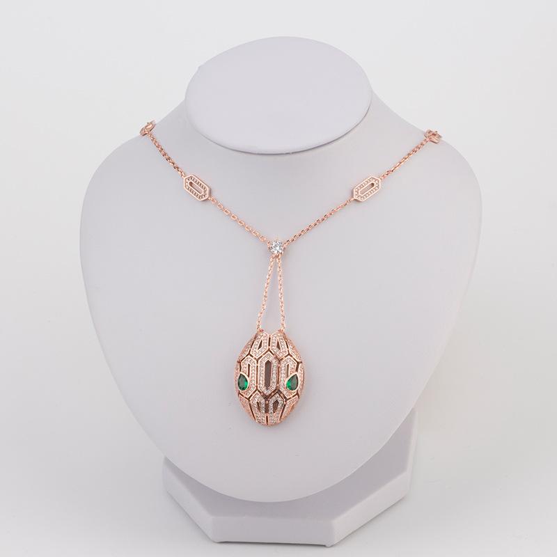 New Product Accessories Short Snakehead Necklace Female Personality Exaggerated Clavicle Chain Pendant Accessories