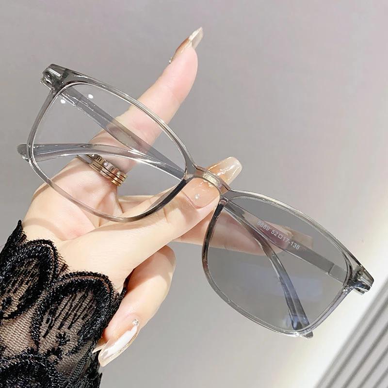 Ultralight Square Pochromic Myopia Glasses for Men Women Inddor Outdoor Anti-UV Near Sight Eyewear Retro Eyeglasses