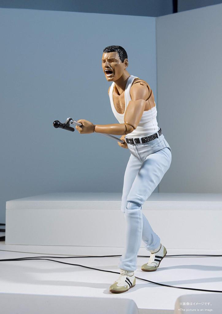 TAMASHII NATIONS Freddie Mercury Live Aid דמות מטלטלת צבועה 150 מ"מ SHFiguarts Ver. משוער. ABS&PVC