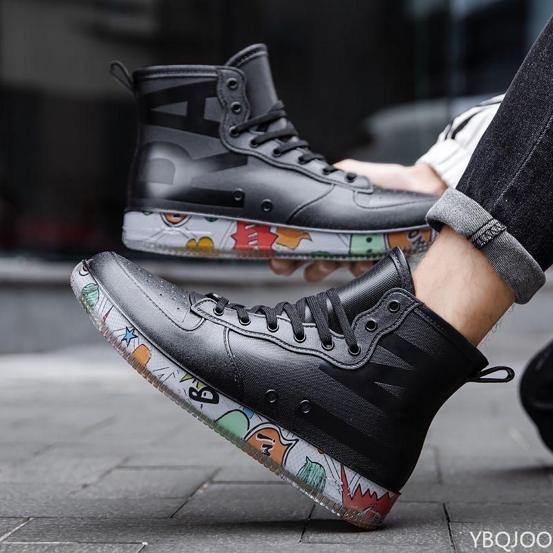 

2026 Male Fashion Rain Boots Durable Waterproof Rubber Fishing Shoes Trendy Nude Boots Anti-skid Work Chef Shoes New Sneakers 39 чорний