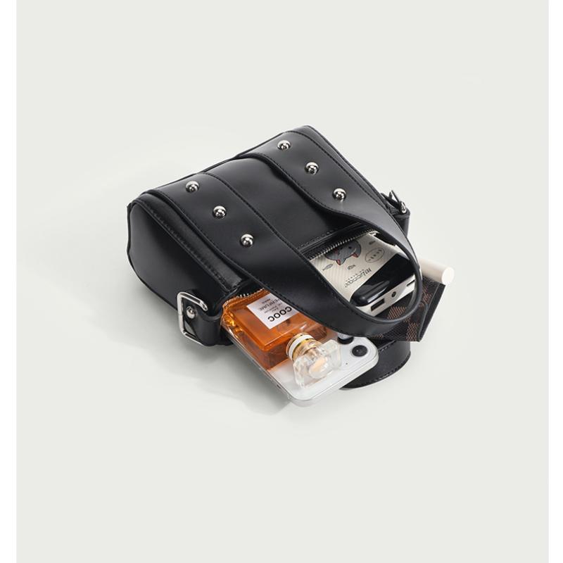 Fashion New In PU Leather Crossbody Bags For Women Casual Bucket Shoulder Bag For Commuting Mini Rivet Top Handle Bags Handbags