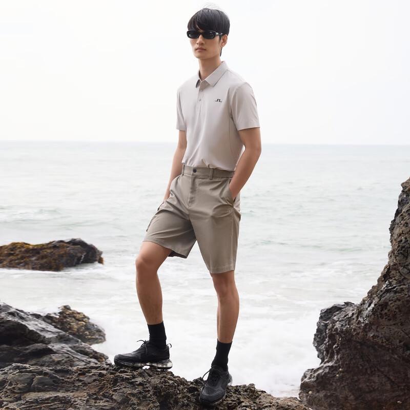 J.Lindeberg Men's Loose Fit Cargo Shorts
