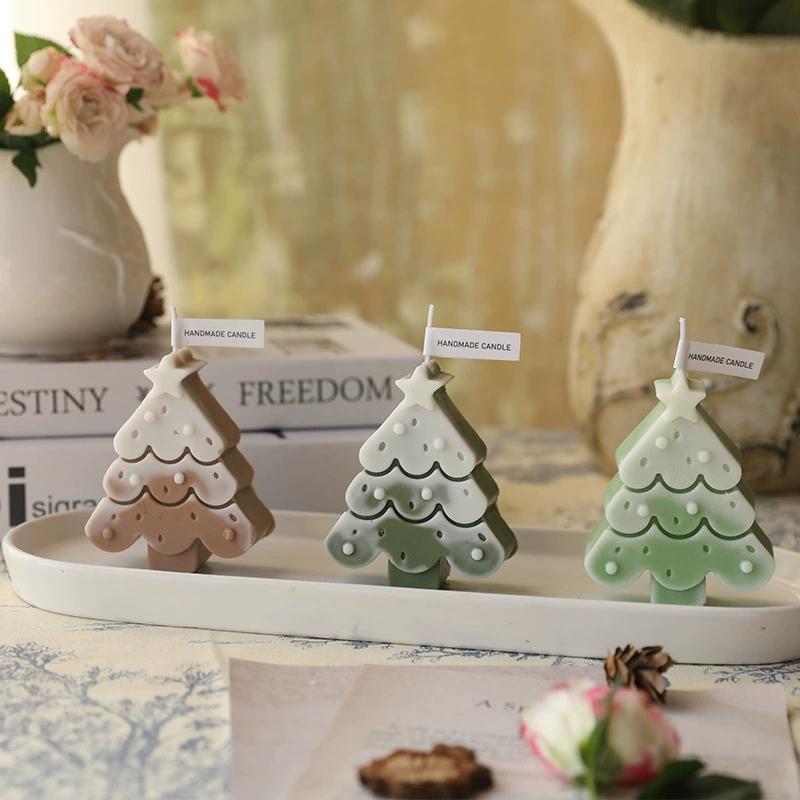 1Pc Christmas Soy Wax Aromatherapy Candle - Creative Multi-Color Christmas Tree Shape, Romantic Xmas Gift & Home Decor