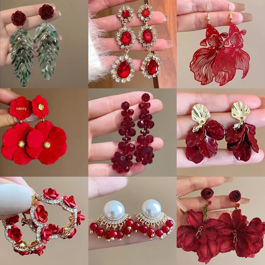 2025 Retro Red Maillard Versatile Women's Stud Earrings - Unique High-End New Year Style