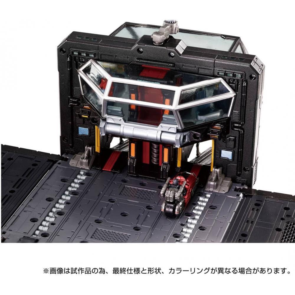 Diaclone Mobile Fortress Super Heavy Equipment Tactical Grander