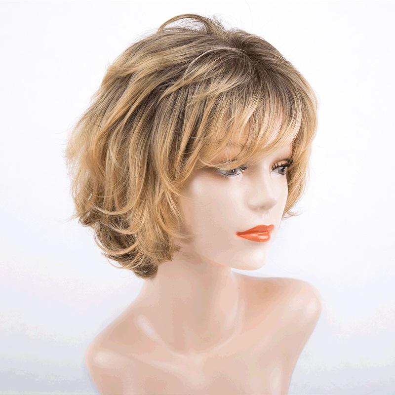 European and American Style Women’s Short Curly Wig with Side-Bangs Fluffy Gradient Blonde Hairpiece for Mature Women