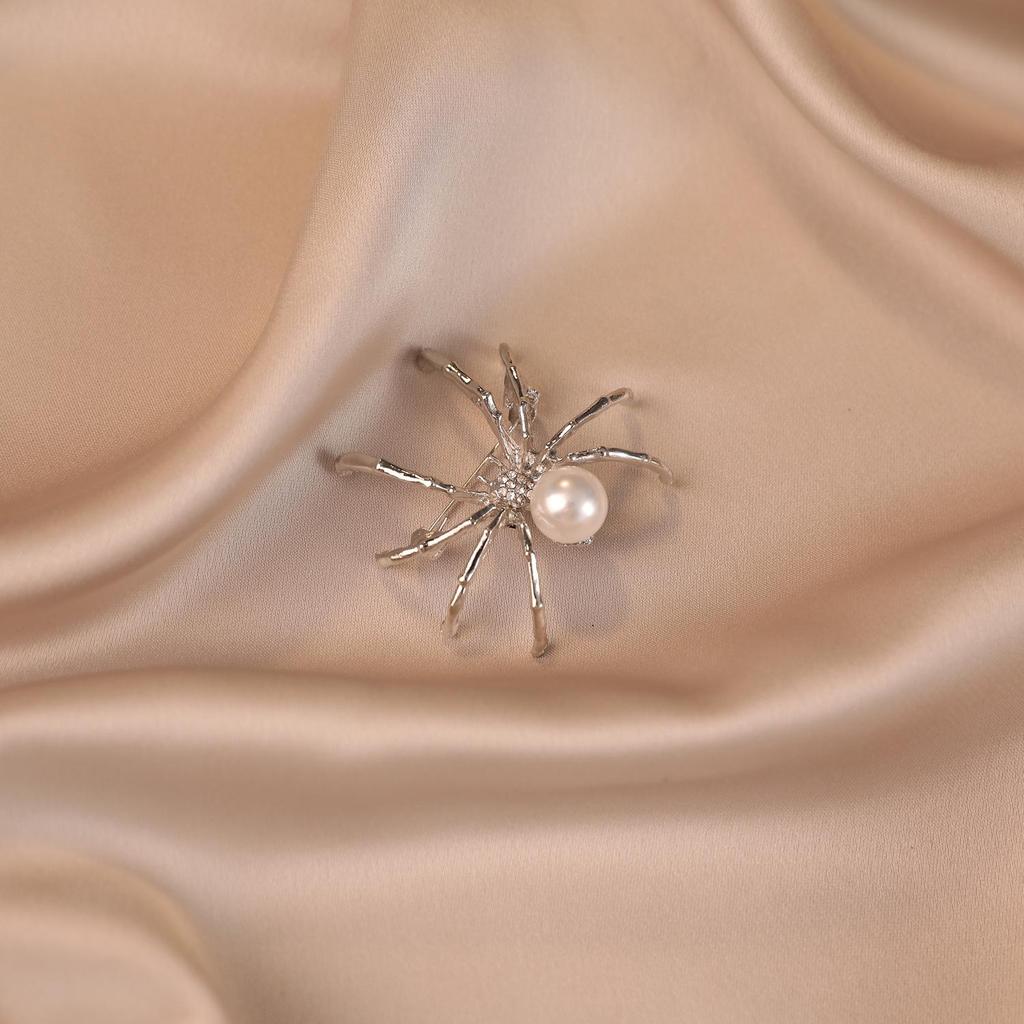 Elegant Pearl Brooch for Women's Suits - High-End Jewelry Pin