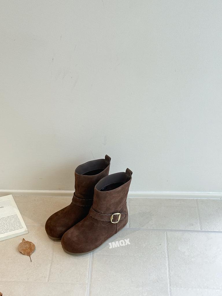 Korean version of fashion pendant shows legs, thin middle tube, flat bottom and versatile round head, comfortable and long-term wear without tiring fe