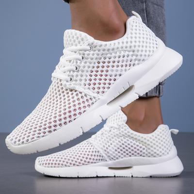 Nuove scarpe in rete bianca da uomo traspiranti estive leggere da trekking comode scarpe casual nere slip-on da guida da uomo