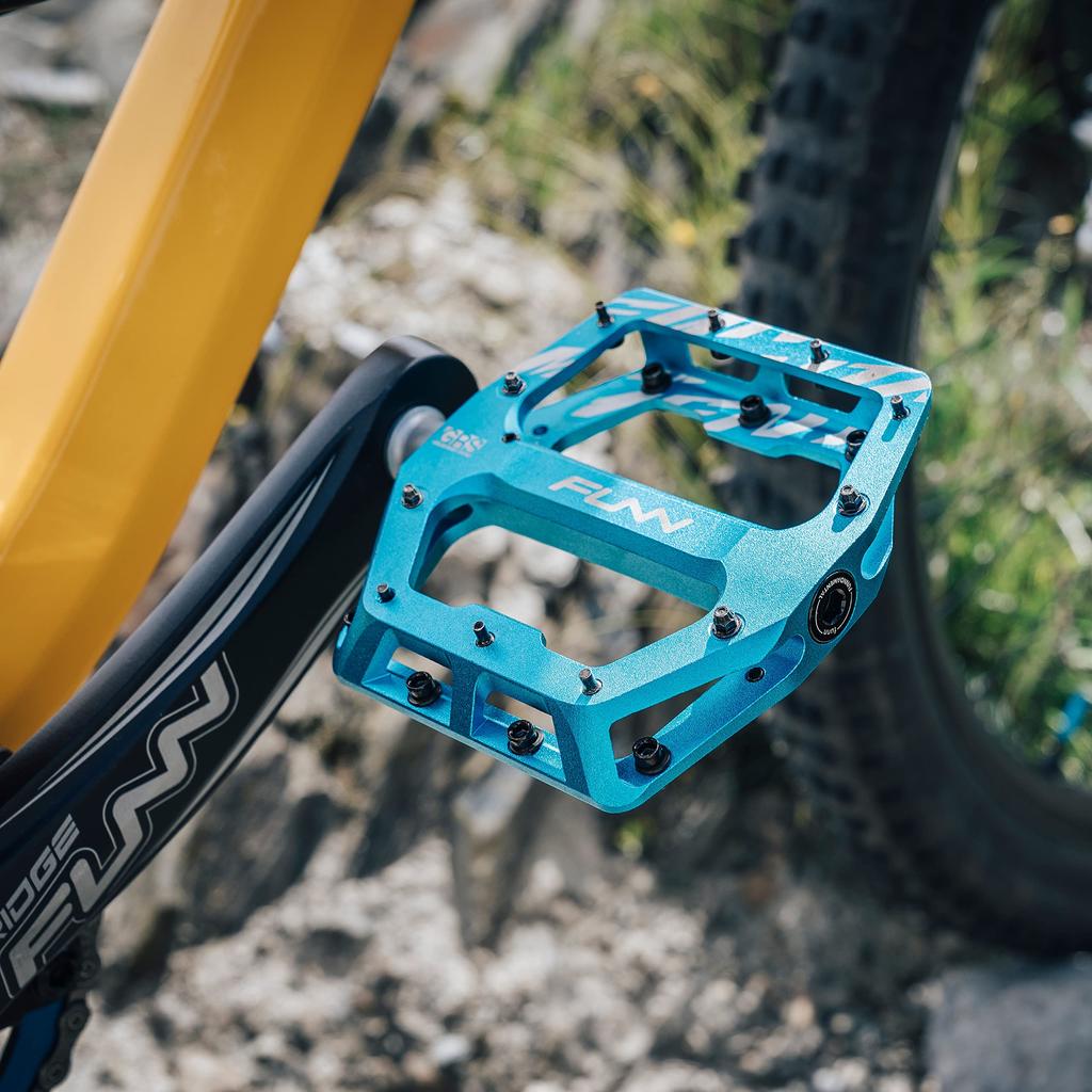 Funn Funndamental Flat BMX/MTB Pedals Set - Wide Platform Bicycle Pedals, 9/16-inch Steel Axle (Turquoise)