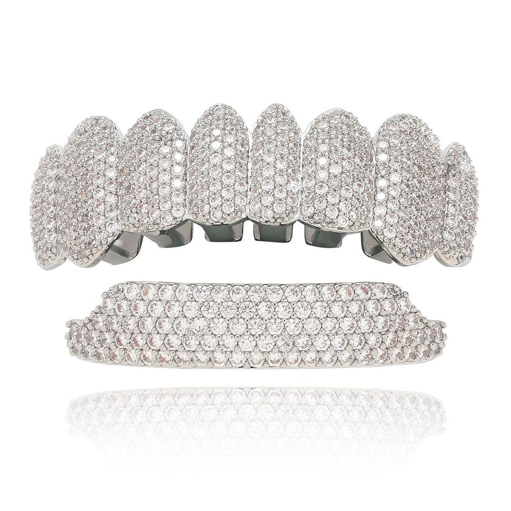 Exaggerated Trendy Hip Hop Fangs: Gold Zirconia Eight-Tooth Braces
