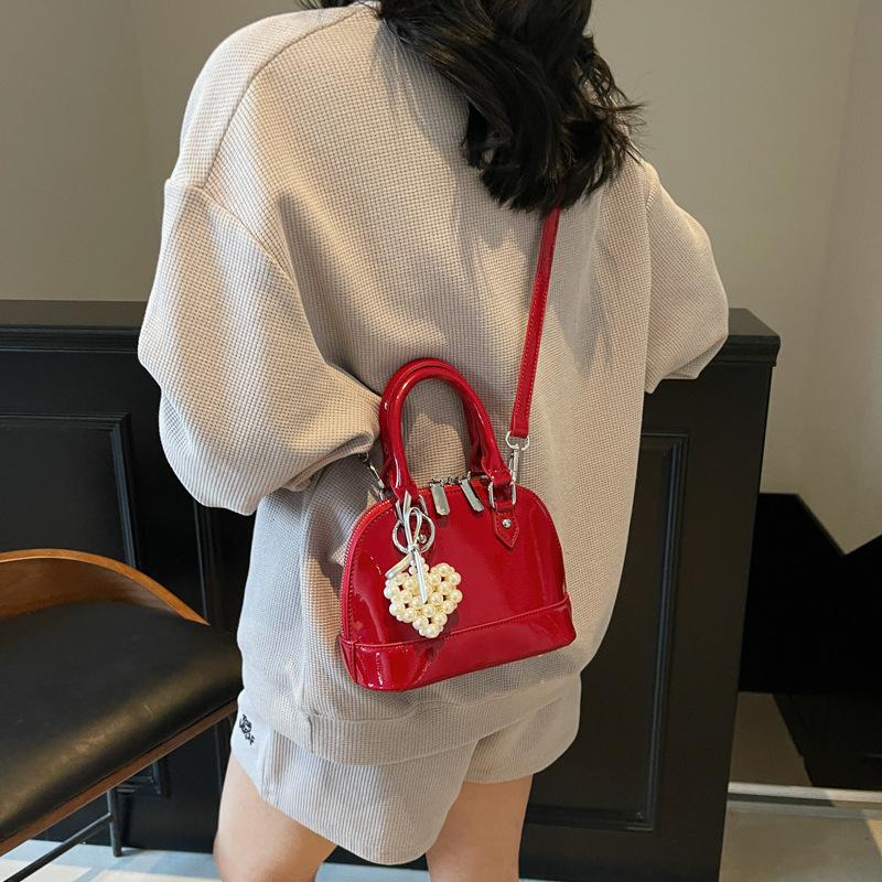 Solid Color Simple And Versatile Portable Shell Bag Women'S Light Luxury Niche High-End Shoulder Messenger Bag