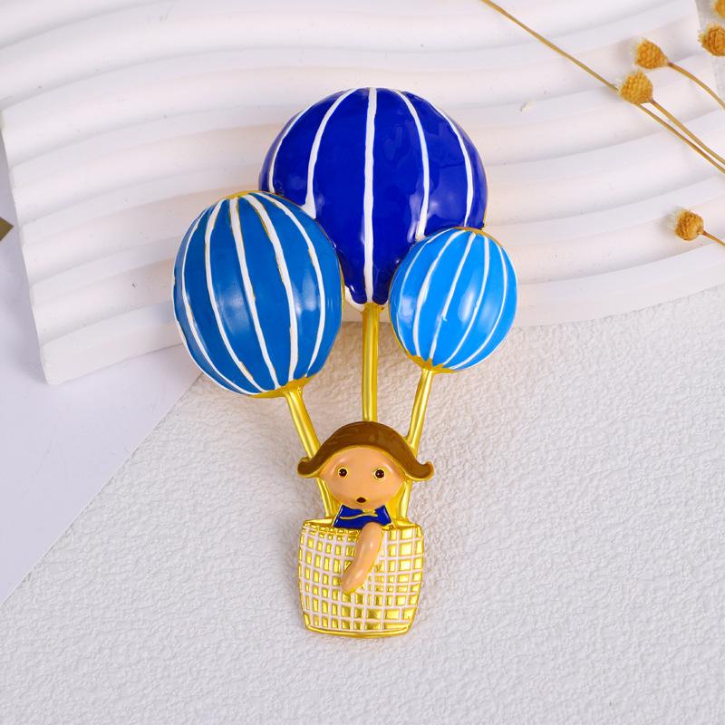 Little Girl Brooch On Cartoon Hot Air Balloon Cute Clothes Decorative Accessories Pin Oil Dripping Gold Brooch