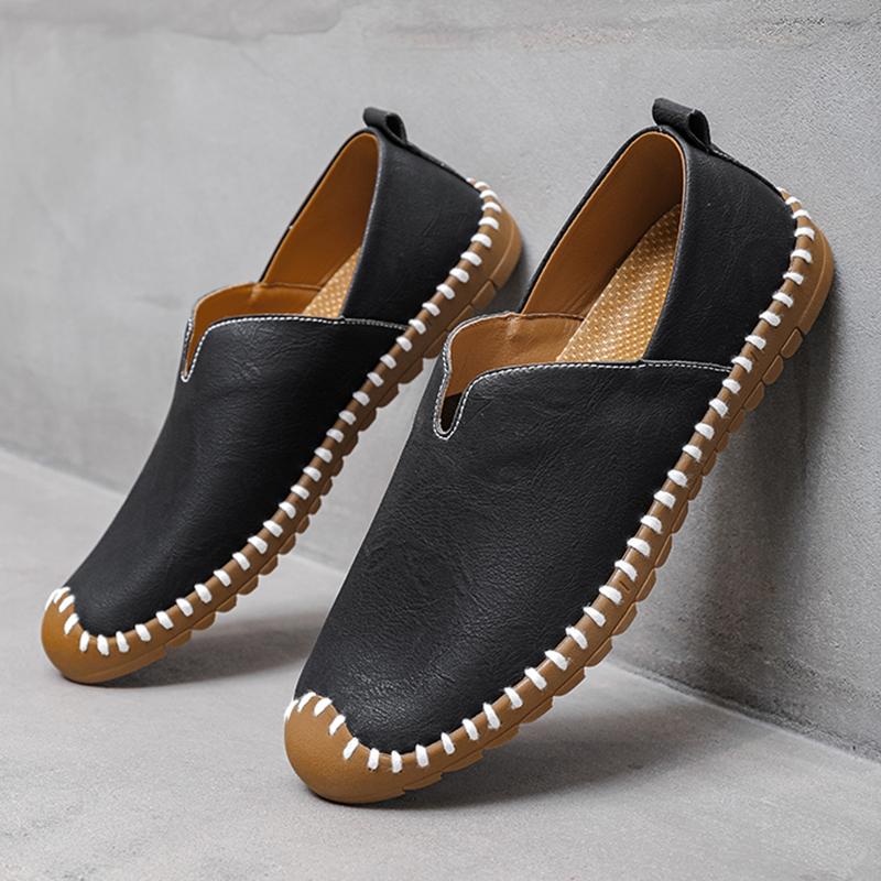 New Arrival Vintage Fashion Men's White Black Patent Leather Casual Shoes Male Handmade Comfort Loafers Zapatos Hombre