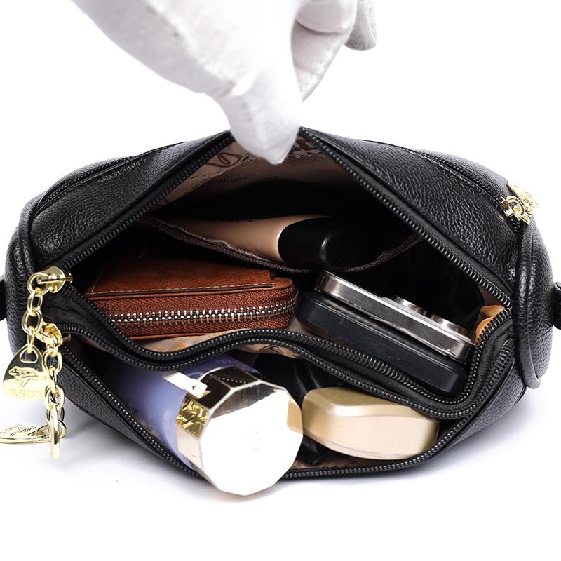 A Simple and Stylish Women's Shoulder Bag, A Fashionable Crossbody Bag, Suitable for Daily Use,shopping,commuting, and Multi Compartment Shoulder Bags