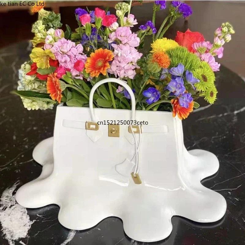 Creatitive Resin Flowers Bag Vase Home Decor Study Office Dining Table Vase Bag for Living Room Decor Bag Vase Luxury Sculpture