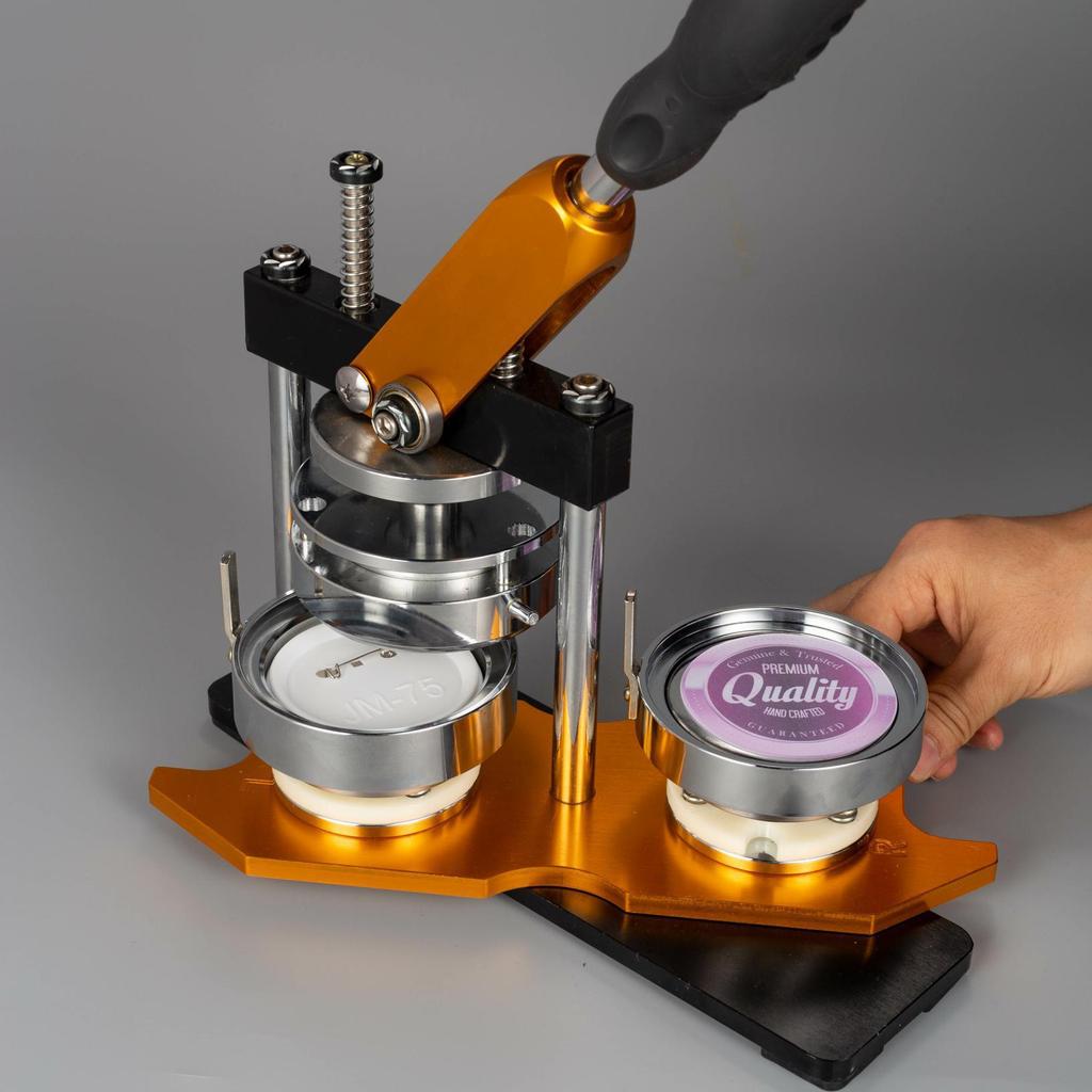 Adjustable Metal Badge Maker Machine Set for Various Sizes with Double Flash Feature
