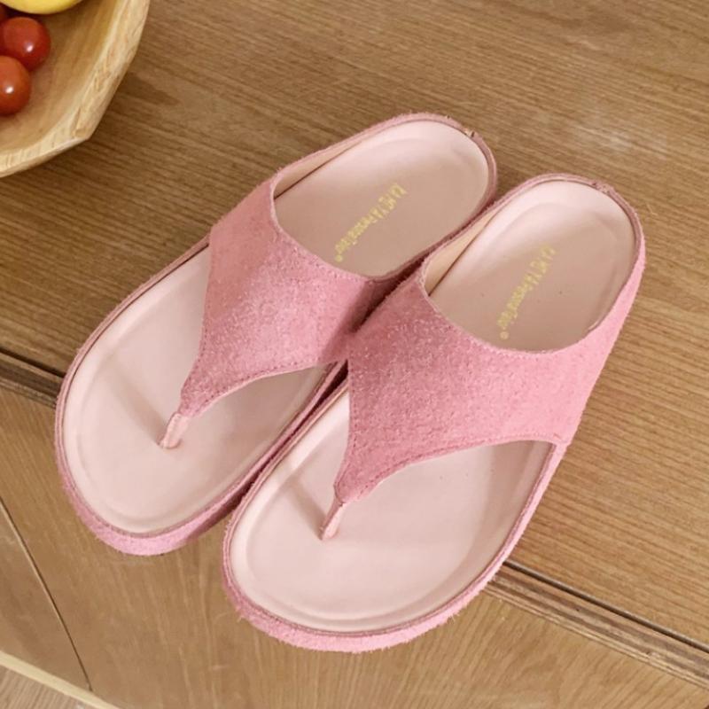 Fashion High Quality Pointed Toe Frosted Leather Flip Flops Women Summer Outdoor Clip Toe Flat Sandals Fashion Simple Comfort Beach Shoe