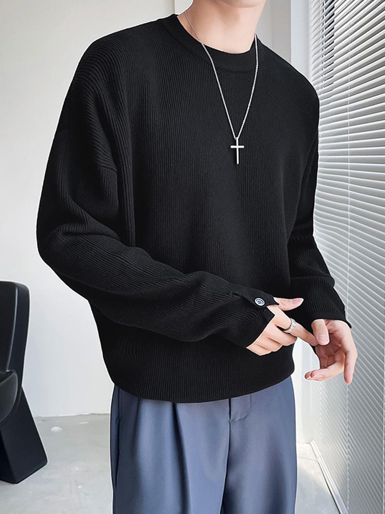 Weißer Herrenpullover mit Rundhalsausschnitt und geteilten Ärmeln