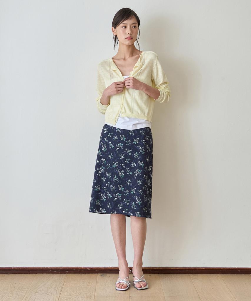 Ibokeuela Soft Pattern Satin Flare Midi Skirt (Floral Navy)