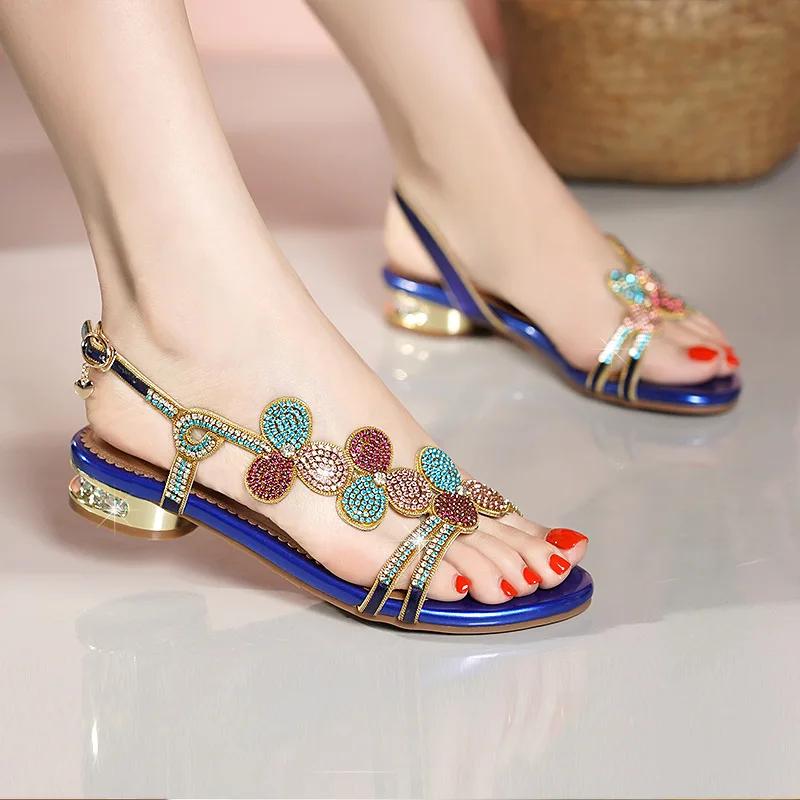 Elegant Temperament Comfort Sandals Women's New Diamond Fashion Summer Casual Outdoor Hot Beach Shoes 2026