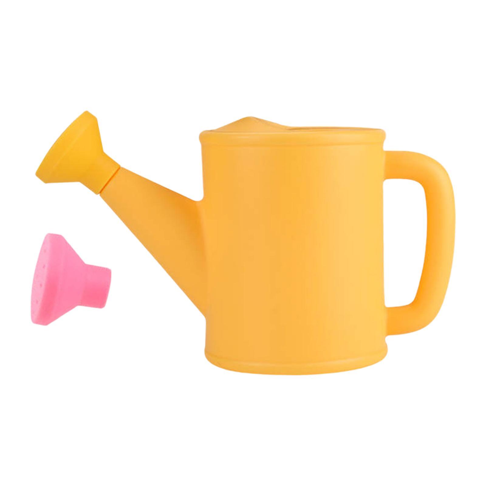 Small Watering Can with Sprinkler Head Sprinkling Kettle for Lawn Kids Farm жёлтый
