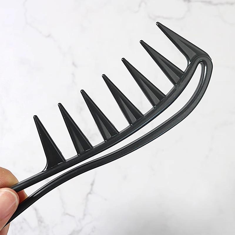 Large Tooth Comb with Fishbone Texture for Men's Slicked Back Hairstyle