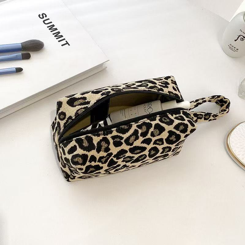 Leopard Print Makeup Bags Pillow Pen Bag High Quality WOMEN'S Large Capacity Pillow Bag Portable Storage Handbag Free Shipping