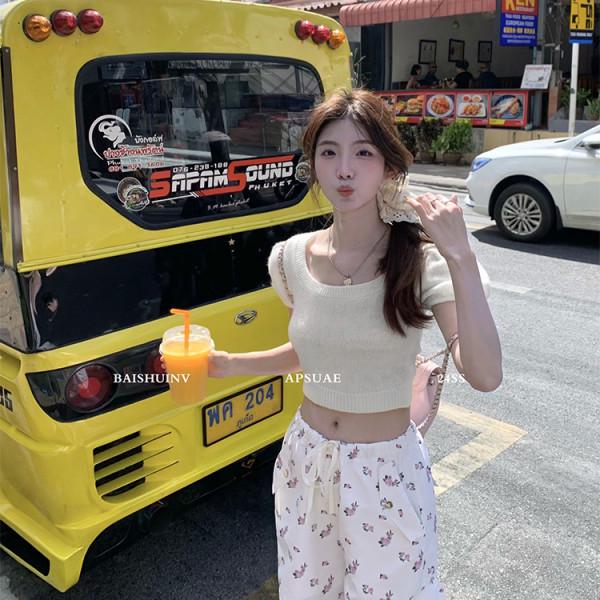 

Women s Chic Korean Style Bubble Knit Short Sleeve Slim Fit Square Neck Top One Size [Recommended for up to 125 lbs] брудно-білий