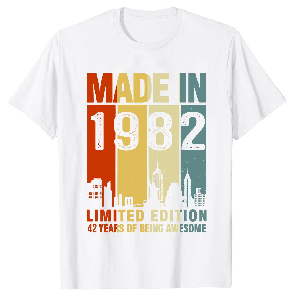 Funny Made In 1982 Limited Edition 42 Years Of Being Awesome T Shirts Summer Cotton Streetwear Birthday Gifts T-shirt Men