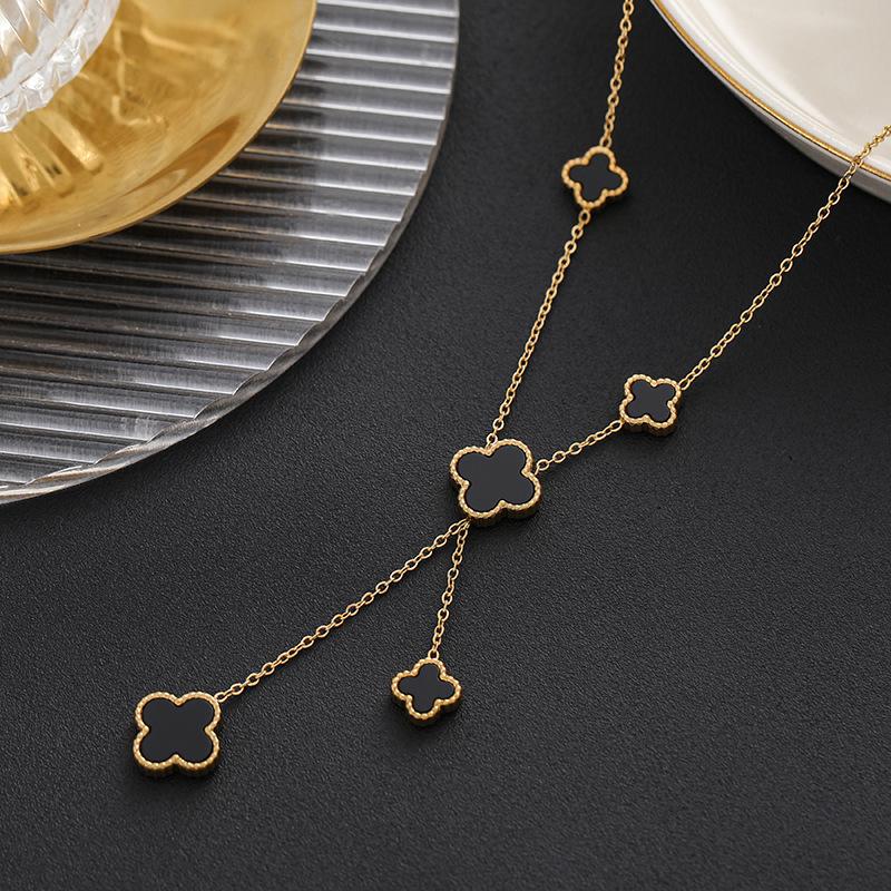 Nieuwe dubbelzijdige klavertjevierketting voor vrouwen, niet-vervagende gefranjerde sleutelbeenketting, nislicht luxe eenvoudige hanger