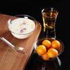Zisiz Thickened Square Disposable Plastic Bowls with Lids, 100 Pack