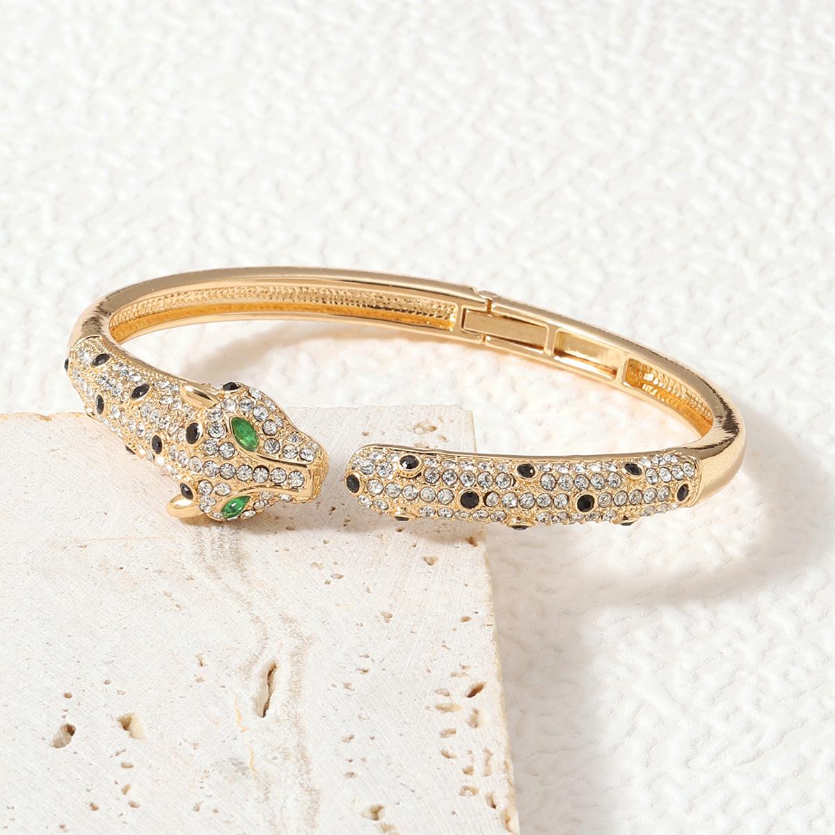 

Новий Легкий Розкішний Браслет з Діамантами Жіночий Браслет з Тваринами Європейська та Американська Особистість Хіп-хоп Браслет-відкривачка з Головою Леопарда