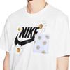 Nike Męski T-shirt z krótkim rękawem z okrągłym dekoltem z logo z nadrukiem kwiatów stokrotki Biały DM6430-100