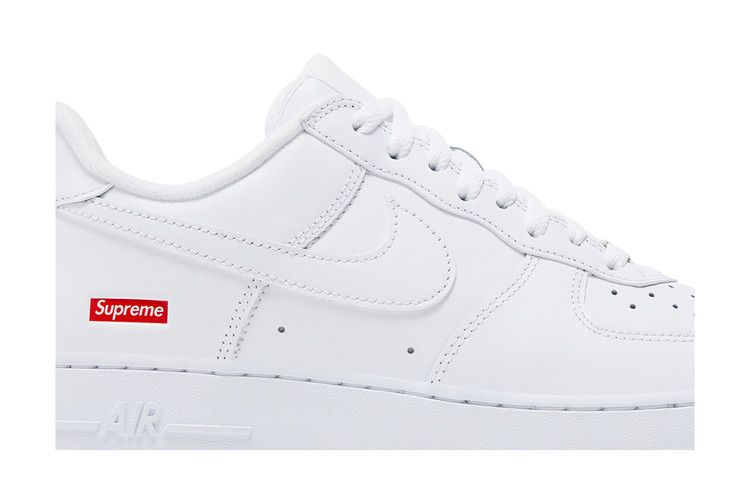 Nike Air Force 1 Low Supreme Bianca