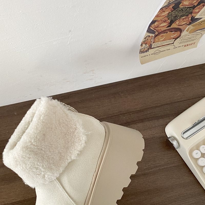 Women's fashion versatile comfortable velvet northeast warm cotton shoes small thick-soled snow boots 2025 winter new explosion