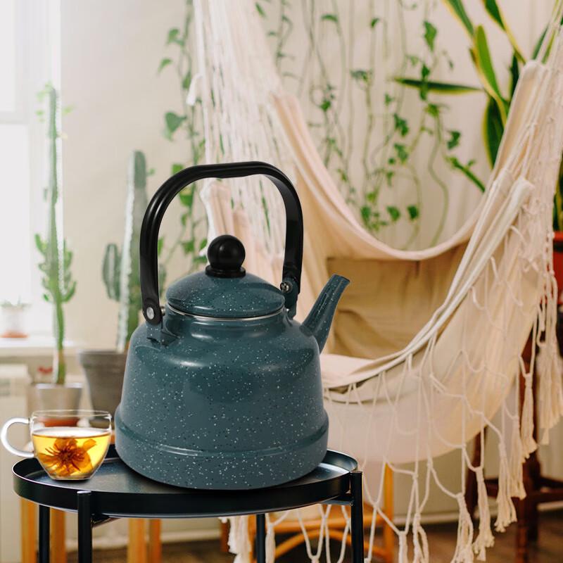 Retro Enamel Kettle with Wooden Handle