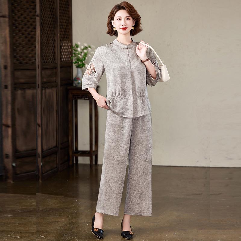 

Spring/Summer Stylish Two-Piece Blouse Set for Middle-Aged and Elderly Women 5XL (Recommended 145-160 lbs) серый