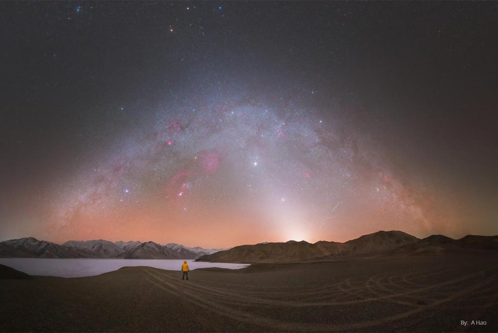 7artisans AF 24mm Prime Lens Sony E Compatible Autofocus Large Aperture STM Lens with Metal Stepless Aperture Ideal for Portrait and 7artisans F1.8