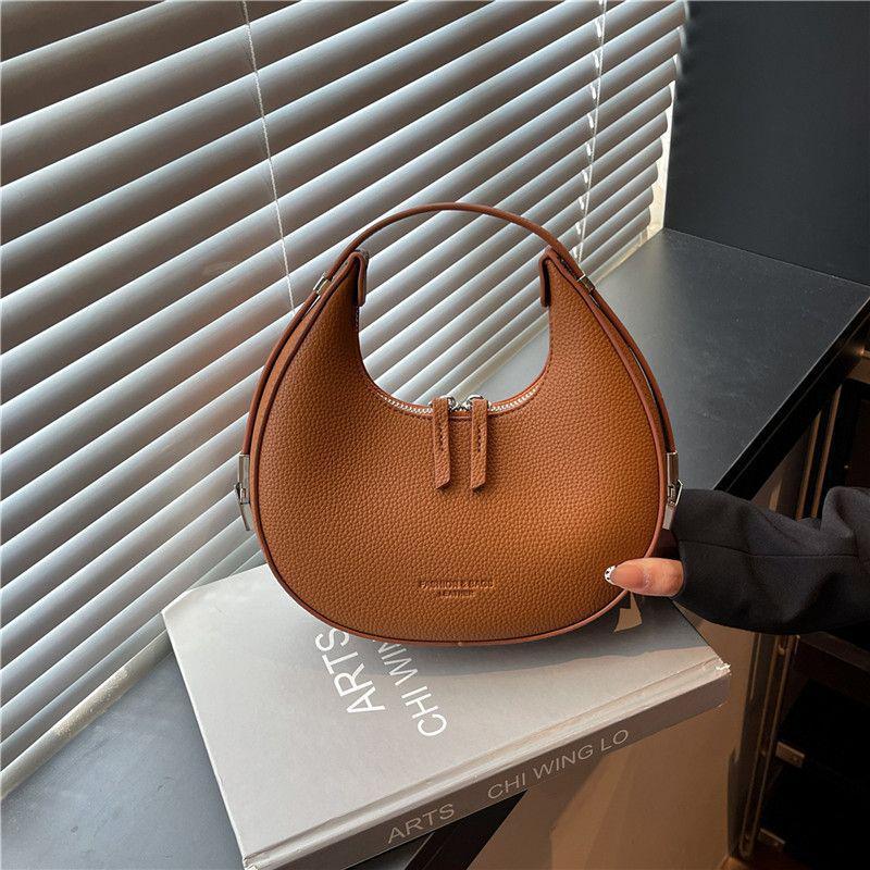 

Chic Women s 2025 Crescent Underarm Bag - Versatile Single Shoulder and Crossbody Style коричневий