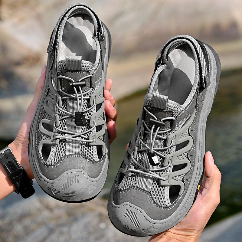 Fashion High-quality Men Young Ventilation Soft Sole Seaside Sandals Summer Outdoor Lightweigh Non-slip Comfortable Grid Beach Sandals