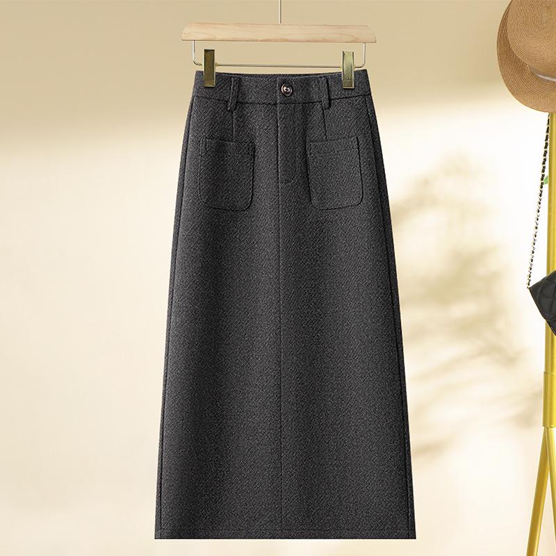 

2024 New Women s Khaki Wool A-Line Midi Skirt with High Waist, Loose Fit, Slimming Slit, Perfect for Autumn/Winter. XL (115-125 jin)