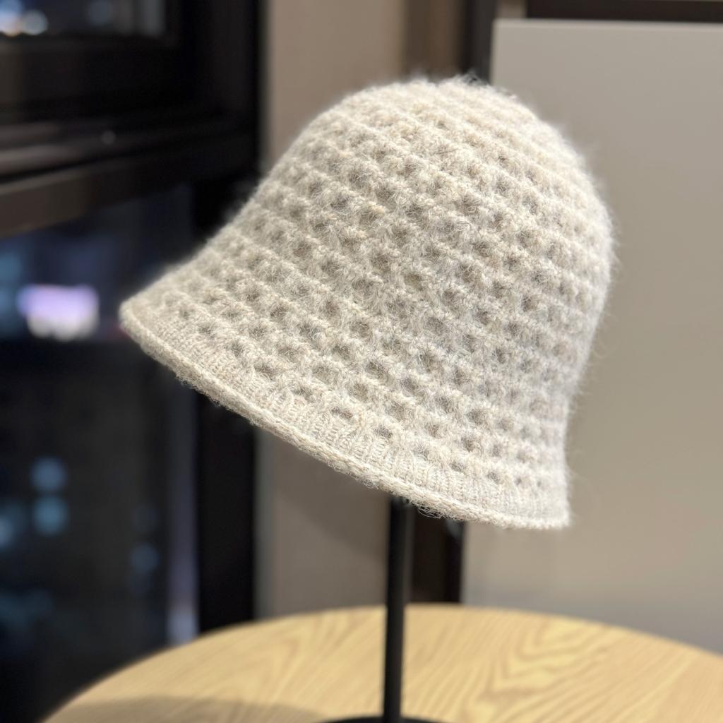 New Autumn and Winter Warm Knitted Fisherman Hat for Women Japanese Style Simple and Fashionable Face Showing Small Travel Casual Bucket Hat