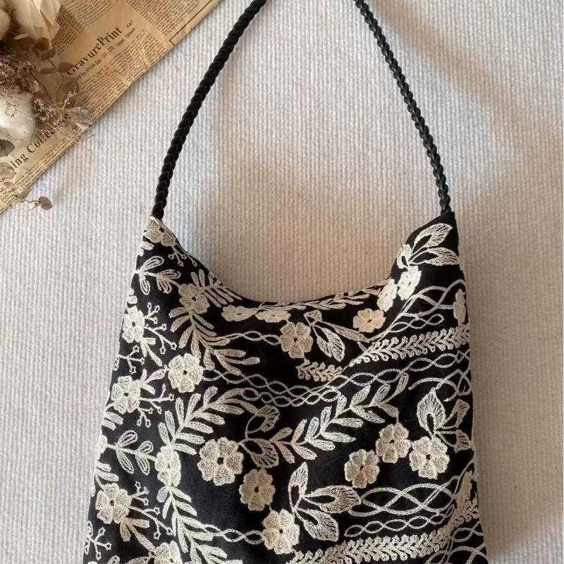 Summer cotton and linen black and white wind embroidery large capacity shoulder handbag tote bag hobo niche senior original