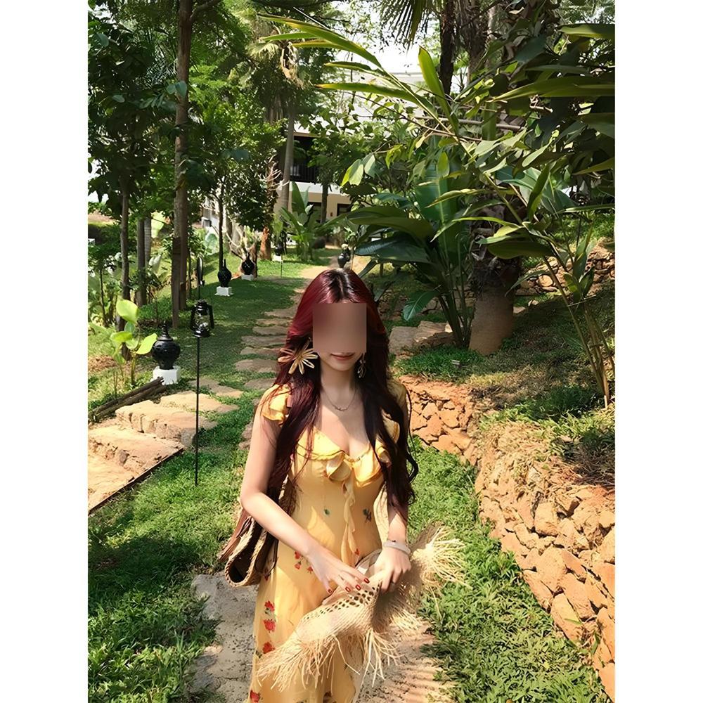 

Sleeveless V-neck seaside vacation wear long dress for women s early summer new floral unique and beautiful waist pinch dress XL- (recommended 110-60kg) жёлтый