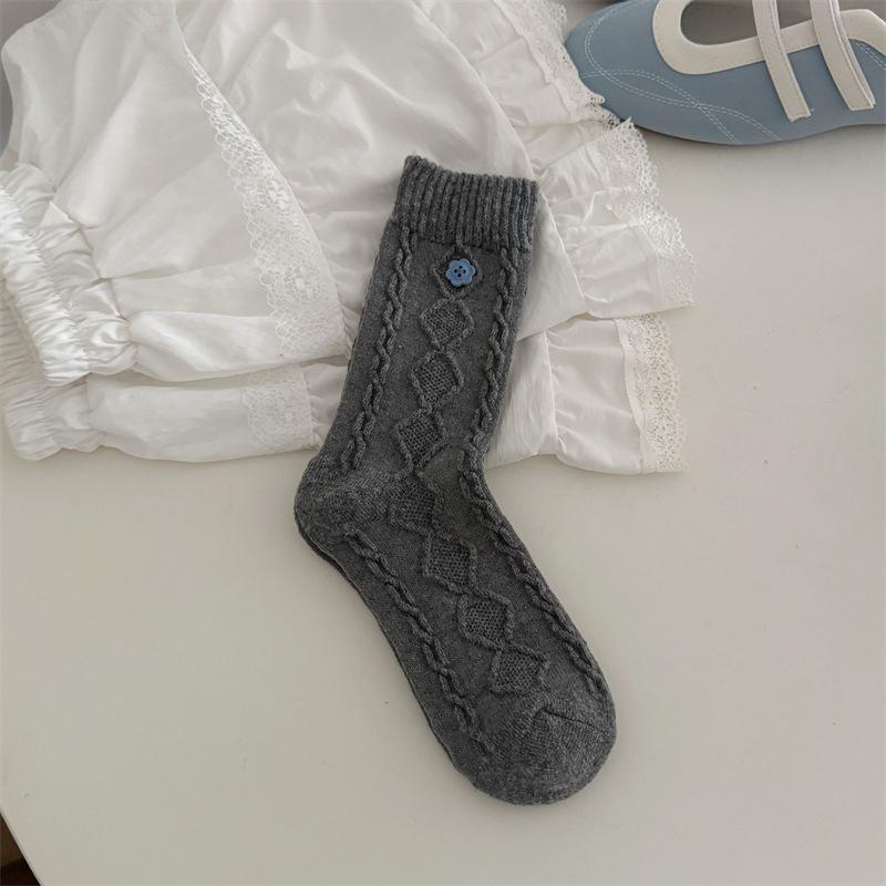 Female Autumn and Winter Thickened Warm Solid Color Button Sweet Hemp Pattern Wool Tube Pile Socks