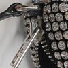 [Pre-Owned] Chain Mesh Zipper Clutch Bag Medium - Excellent #1YS4AR9
