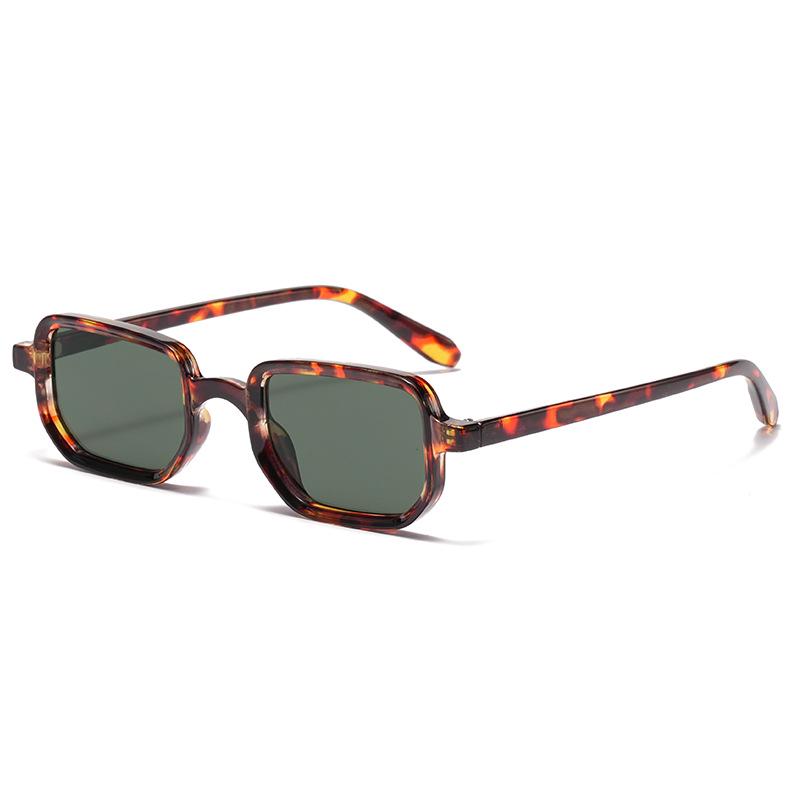Retro Classic UV400 Sunglasses: Versatile Sun Protection with Trendy Texture for Travel Outfits